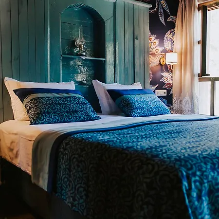 Misgibi Couette-café 3*